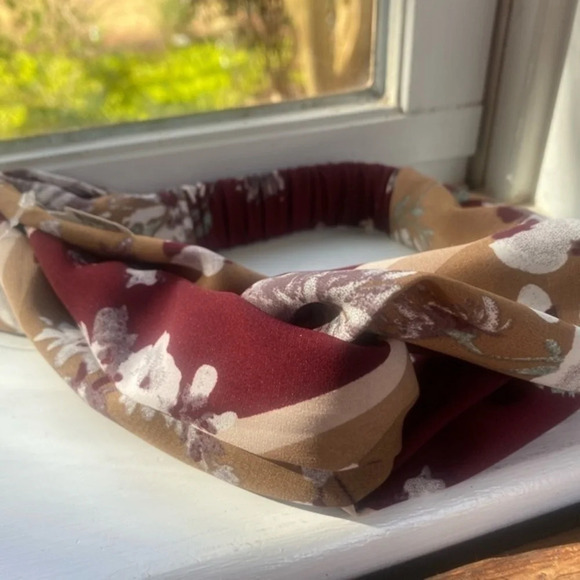 Anthropologie Floral Twist Headband - Picture 2 of 4